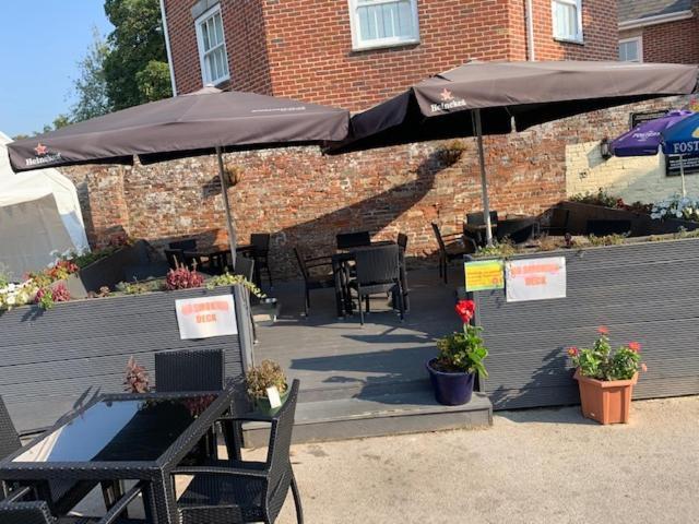 Bed and Breakfast The Crown In à Fordingbridge Extérieur photo