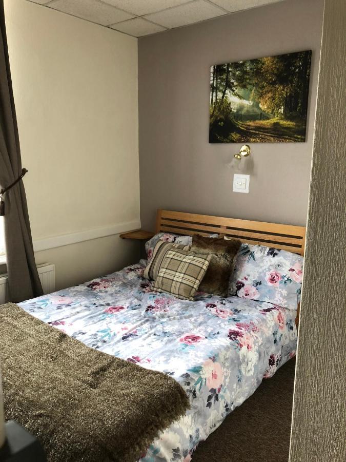 Bed and Breakfast The Crown In à Fordingbridge Extérieur photo